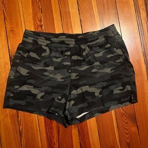 Old Navy Stretchtech Camo Shorts